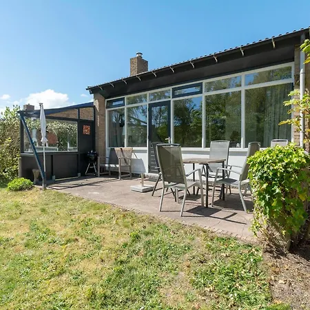 De Zeester 4-person N De Koog Holiday home *